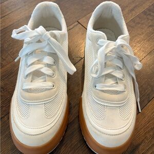 Rocket Dog White Women’s Sneaker